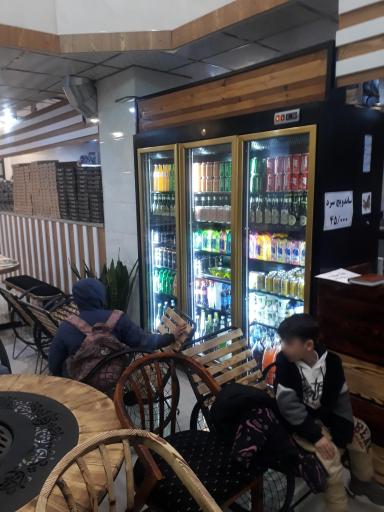 عکس کافه و فست فود صفا باشه