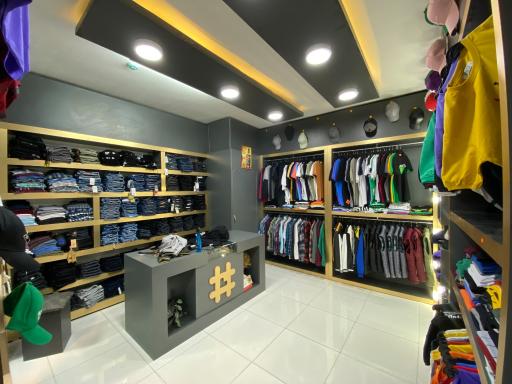 عکس بوتیک هشتگ