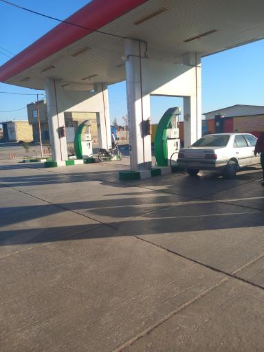 عکس پمپ گاز سی ان جی اینچه برون