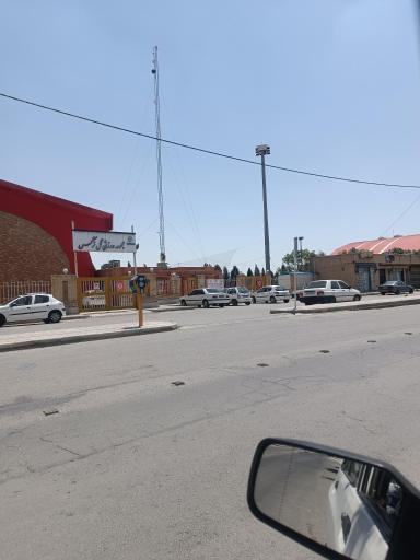 عکس سالن ورزشی گل نرگس