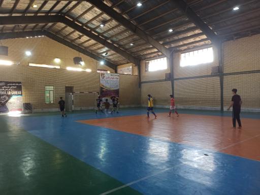 عکس سالن ورزشی ملک آباد