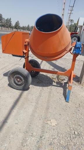 عکس فروشگاه جک و قالب اکبرزاده