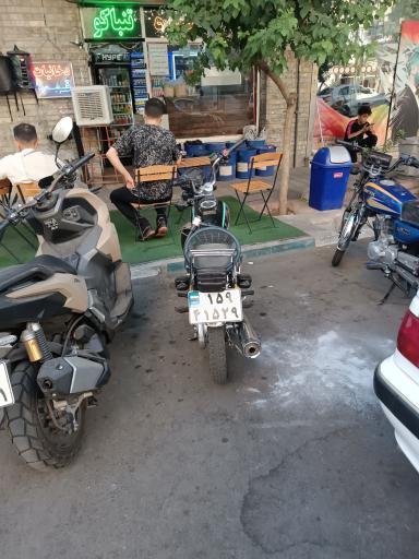 عکس کافه دخانیات تاج