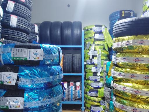 عکس فروش و تعمیر لاستیک آسیا