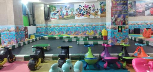 عکس خانه بازی میکی 