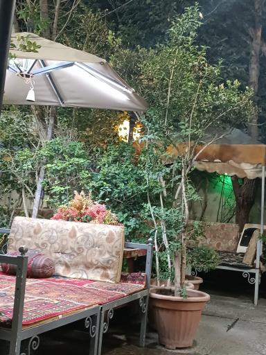 عکس باغچه رستوران کلبه