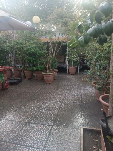 عکس باغچه رستوران کلبه