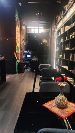 عکس کافه کتاب کاژه