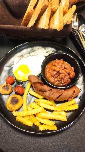 عکس کافه پیکاسو