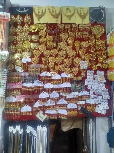 عکس خرازی و لوازم آرایشی اکیلا