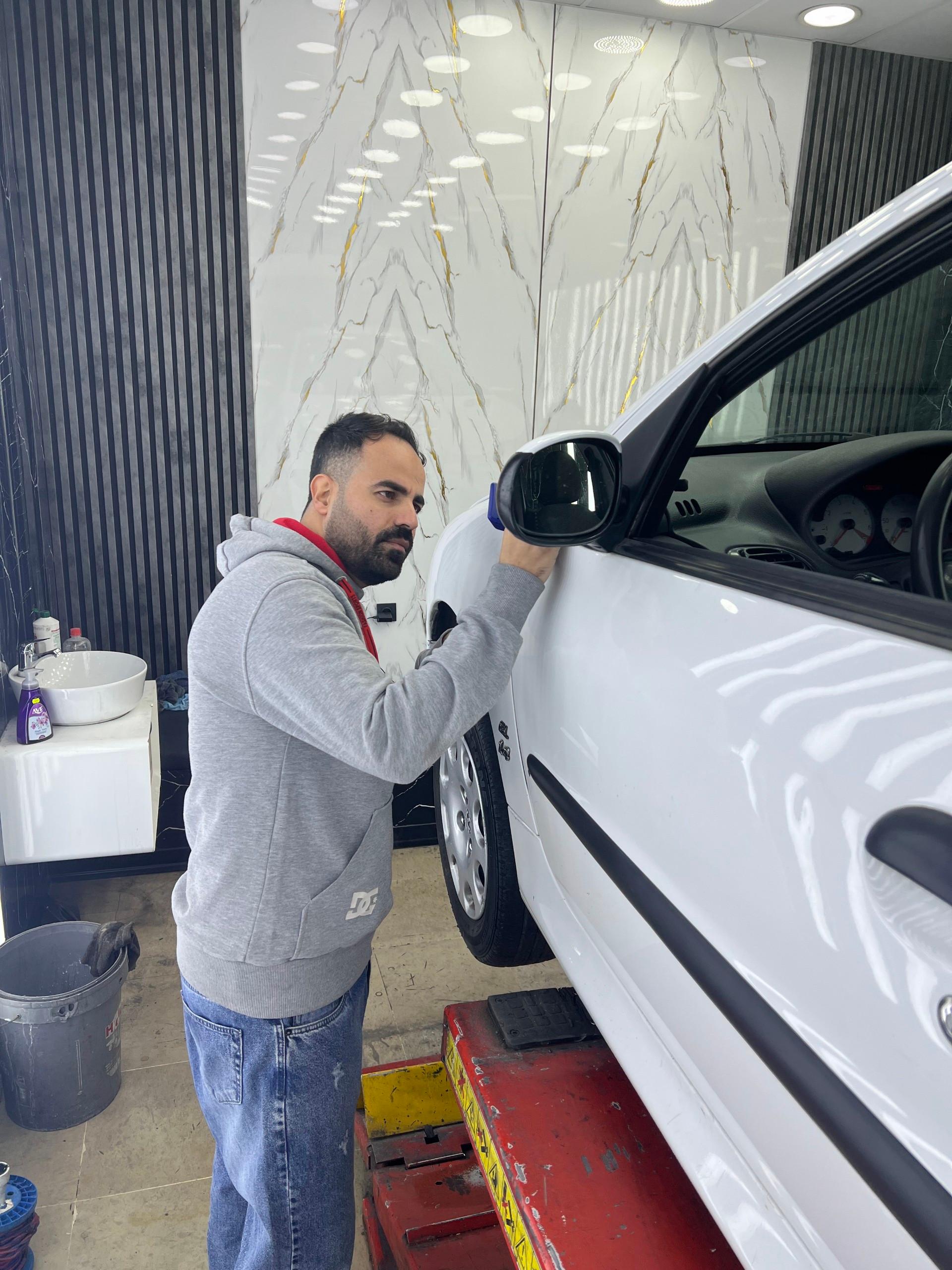 عکس تشخیص رنگ خودرو  کارن 