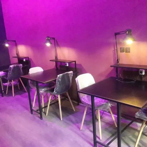 عکس کافه کتاب کاژه