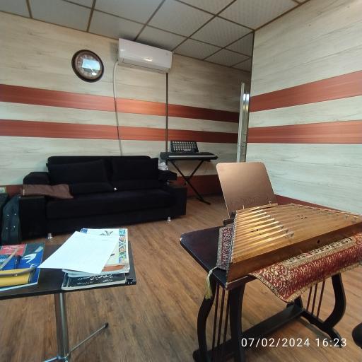 عکس آموزشگاه موسیقی و هنر آوای یاس