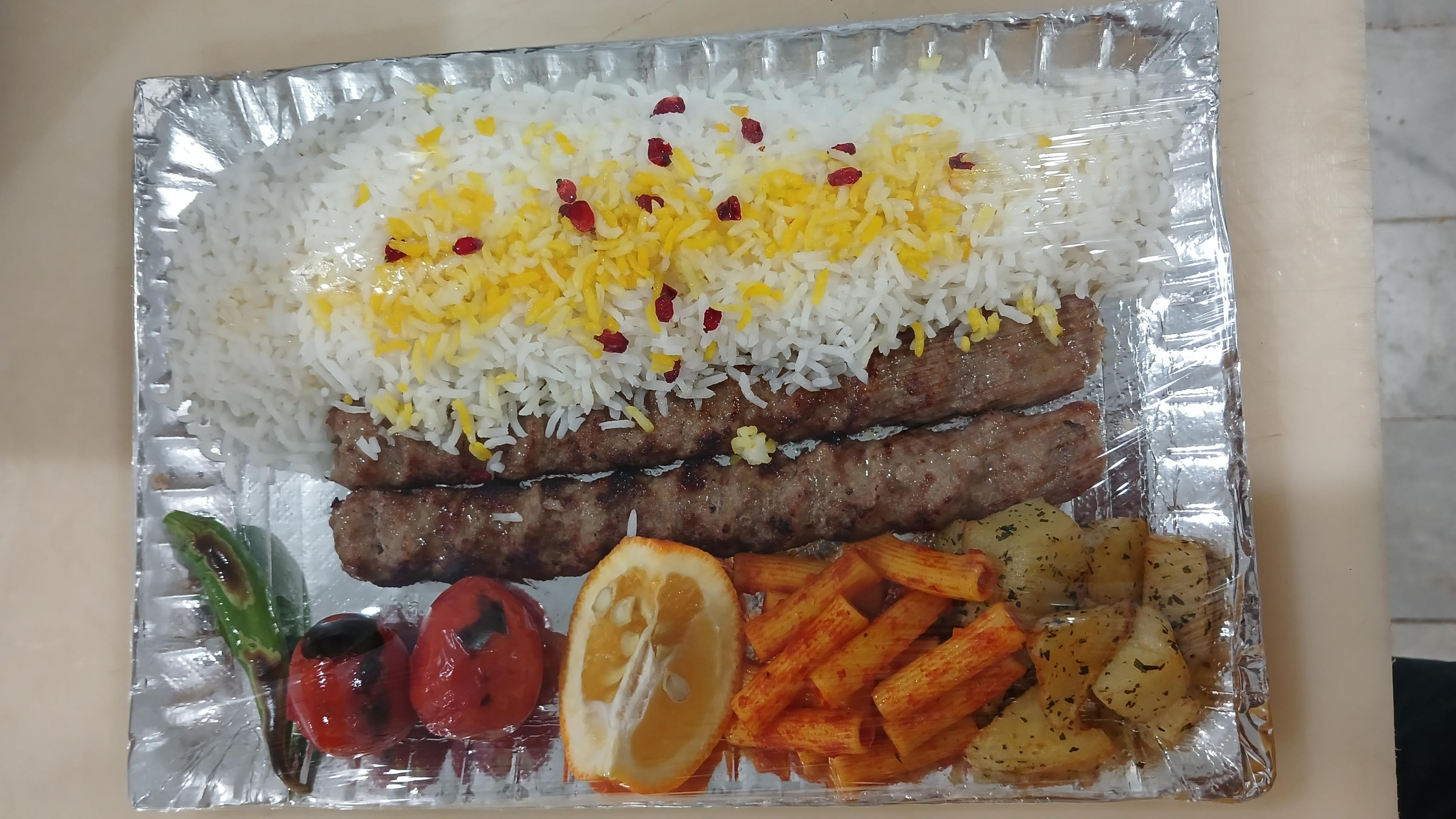 عکس غذای بیرون بر نائین