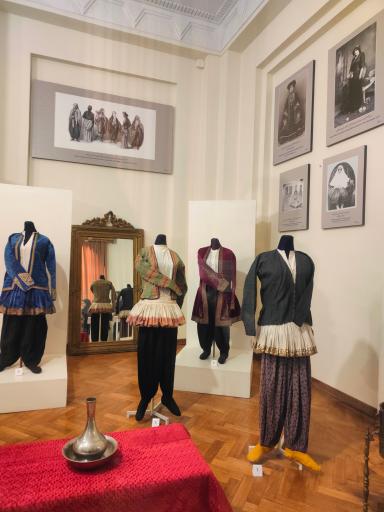 عکس کاخ شمس (موزه پوشاک سلطنتی)