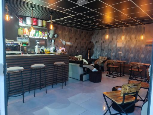 عکس کافه آروما