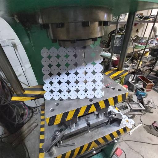 عکس کالا و خدمات برق ابرشهر