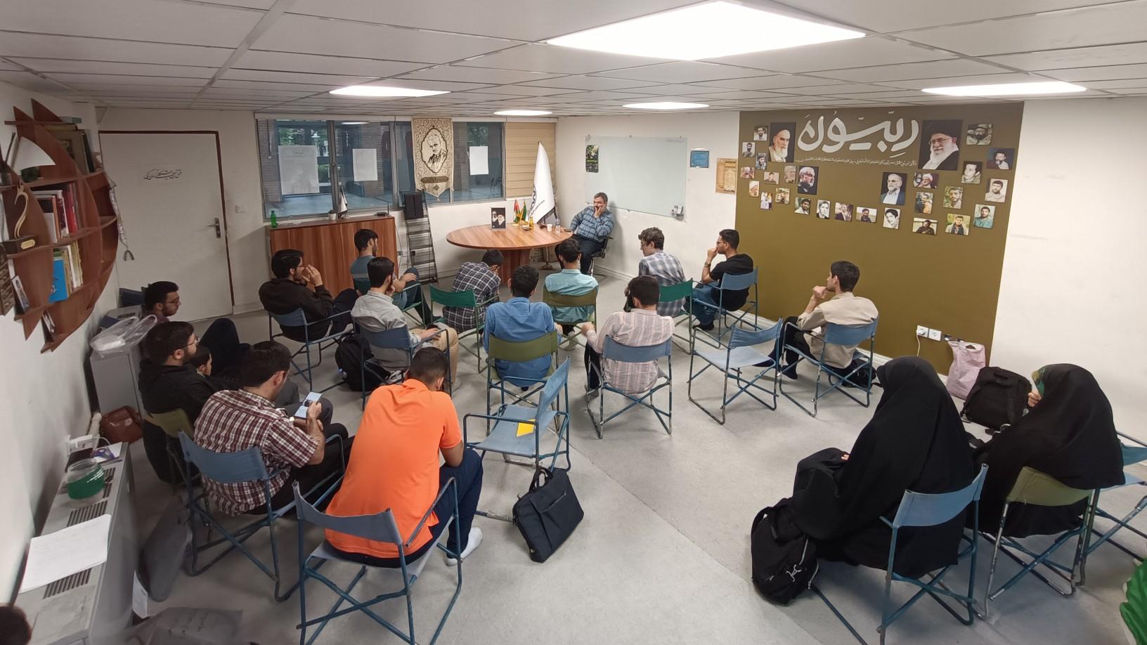 عکس بسیج دانشجویی دانشگاه شریف