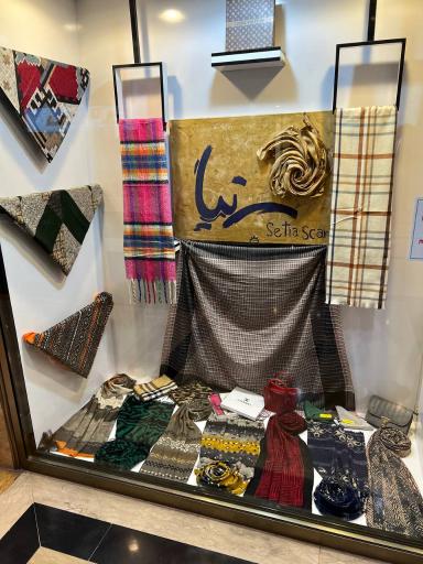 شال و روسری ستیا