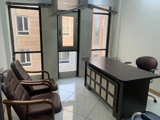 عکس کلینیک روانشناسی یگانه