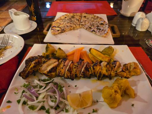 عکس رستوران هندی تندور