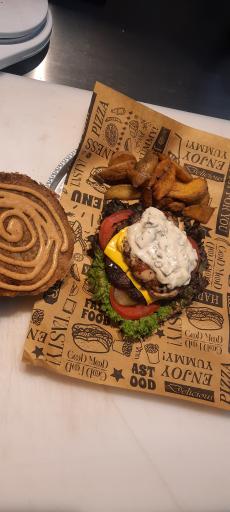 عکس برگر هینزا