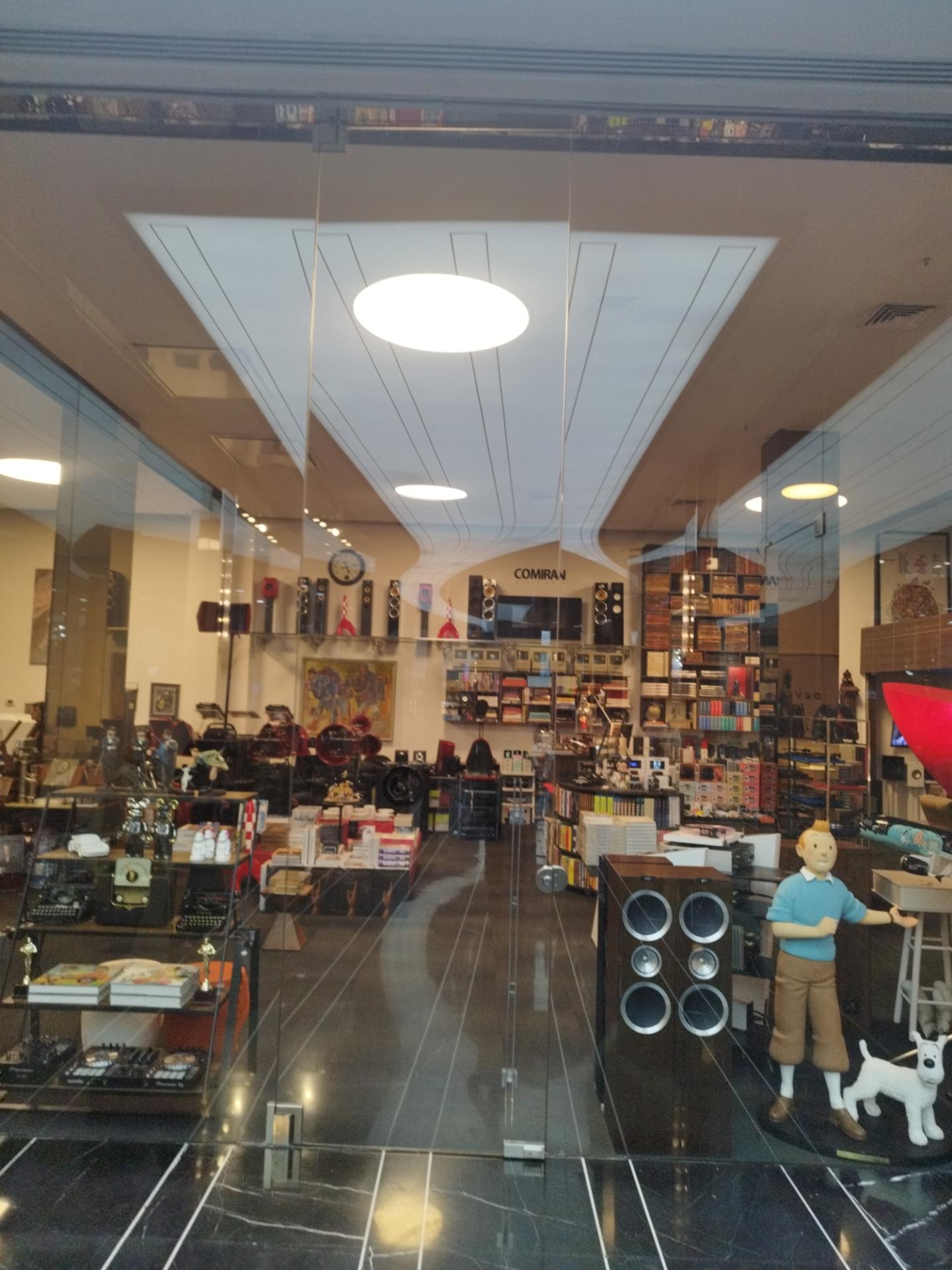 عکس فروشگاه کمیران شعبه الهیه