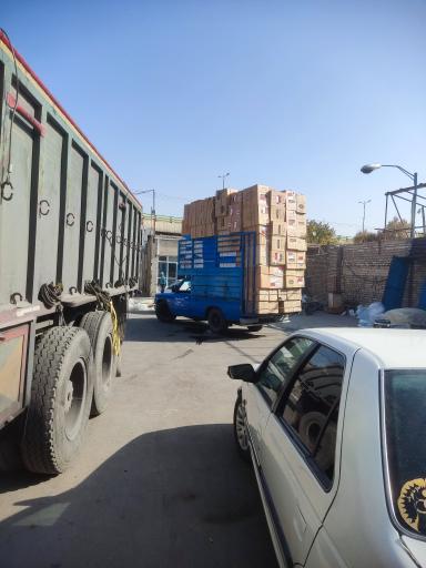 عکس تخلیه بار و باربری کورش