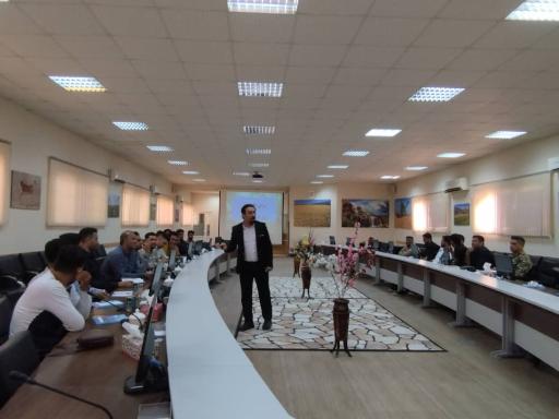 عکس آموزشگاه فن بیان سیمرغ