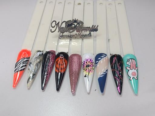 عکس کلینیک ناخن و آموزشگاه کاشت ناخن پارمیس