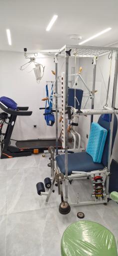 عکس فیزیوتراپی طب نوین