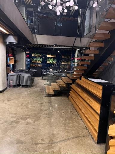 عکس کافه رستوران زعفرون