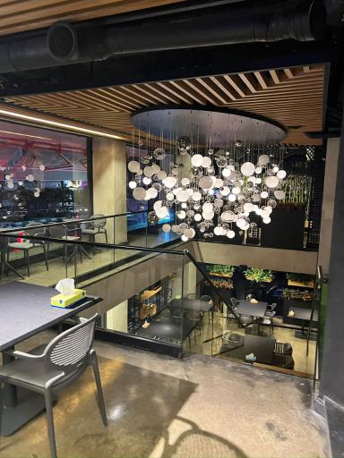 عکس کافه رستوران زعفرون