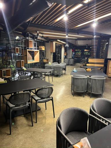 عکس کافه رستوران زعفرون