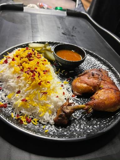 عکس کافه رستوران زعفرون