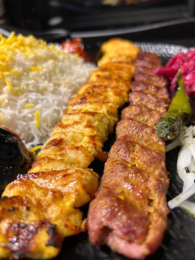 عکس کافه رستوران زعفرون