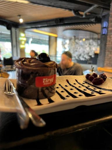 عکس کافه رستوران زعفرون