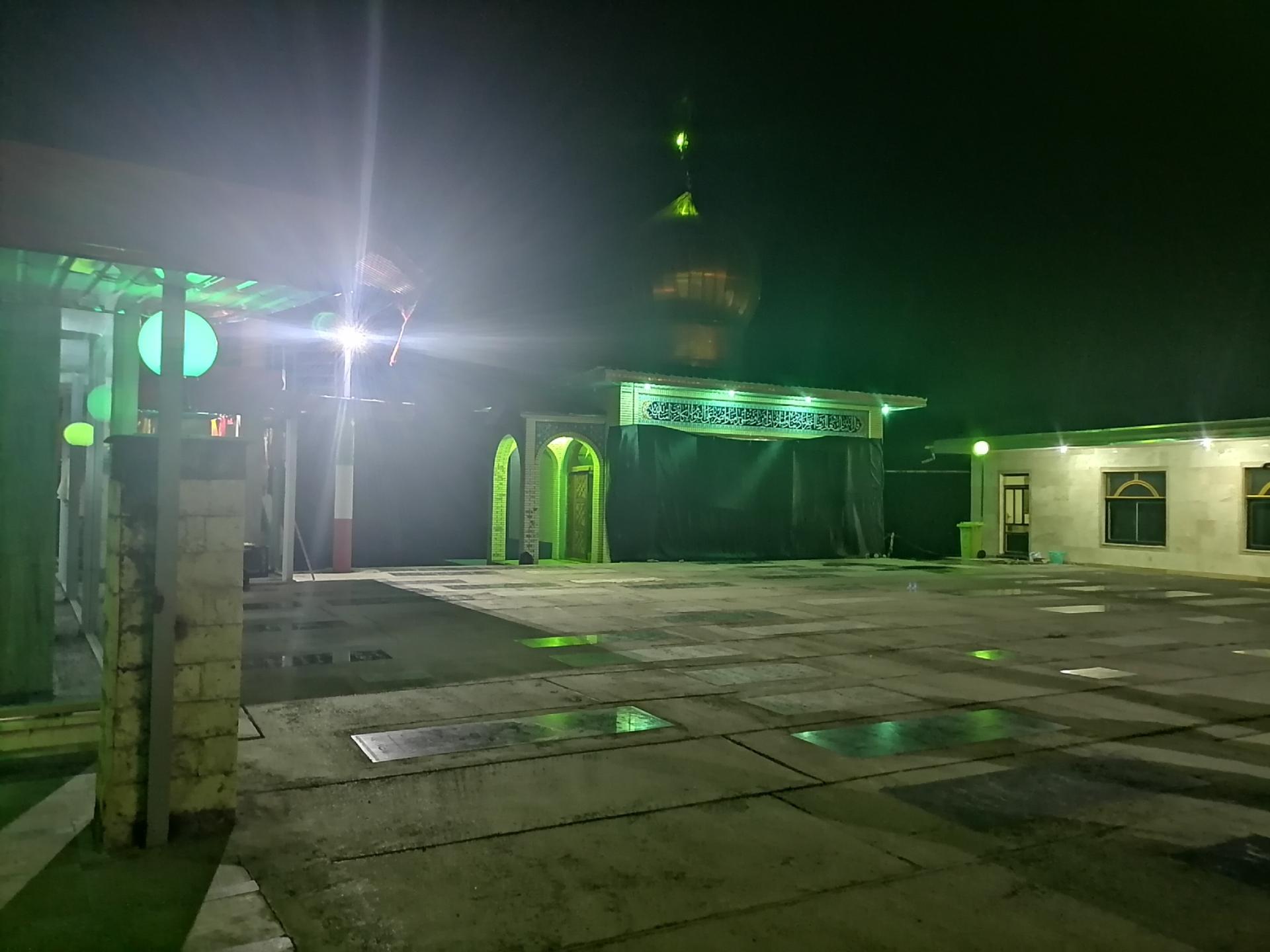 عکس گلزار شهدا و امامزاده کمال الدین