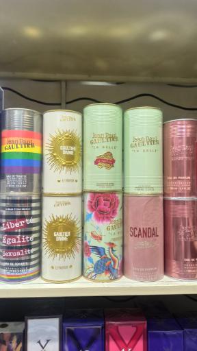 عکس فروشگاه عطر و ادکلن مهدیه