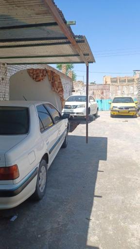 عکس تعمیرگاه برومند