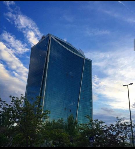 عکس برج شهران