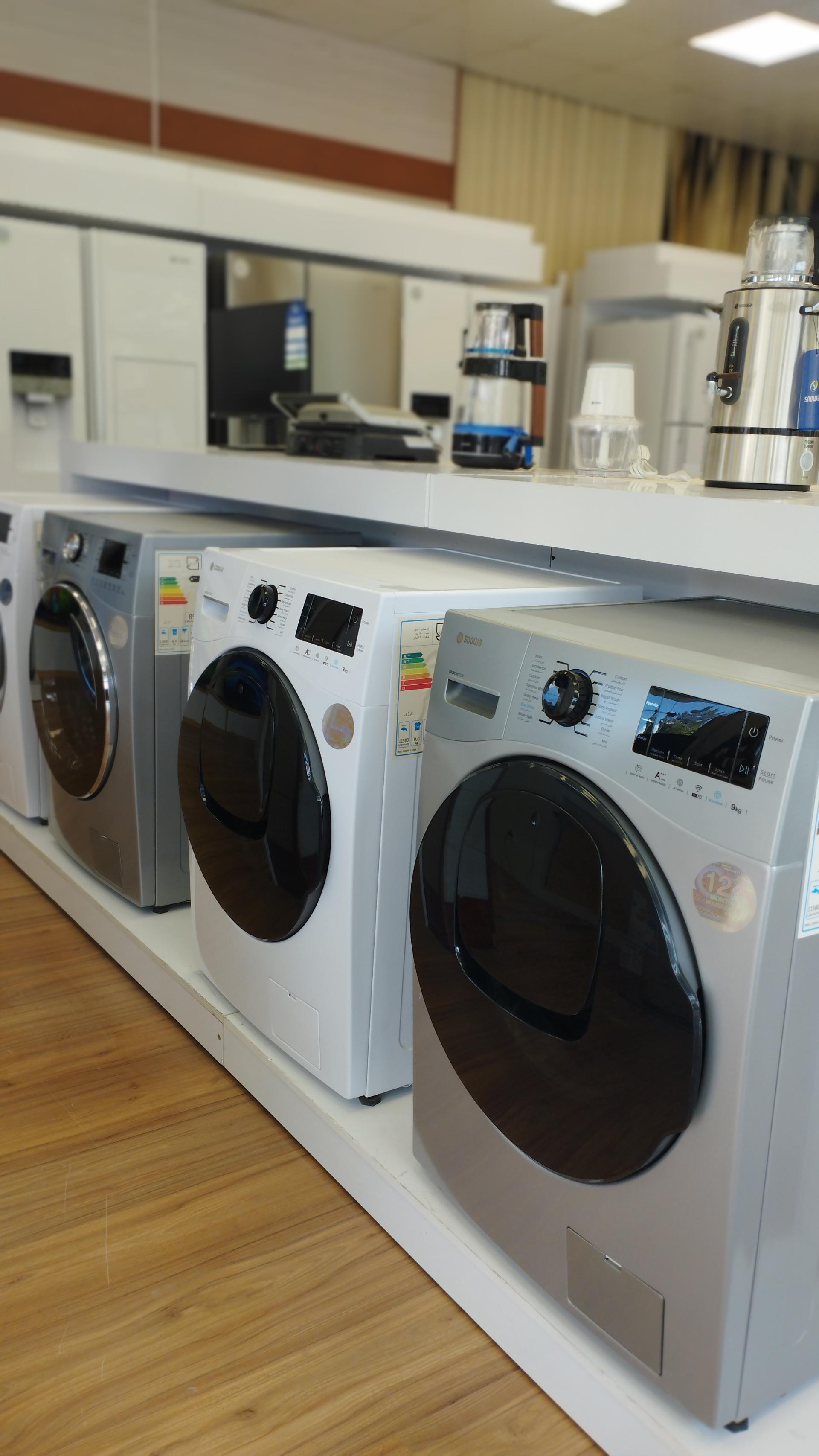 عکس فروشگاه زنجیره ای اسنوا 