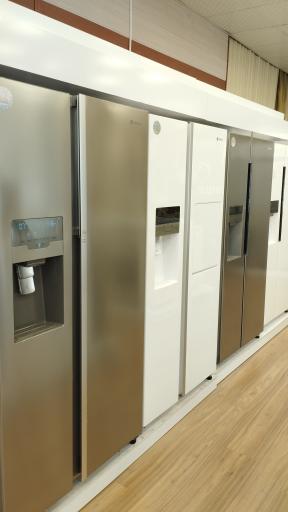 عکس فروشگاه زنجیره ای اسنوا 