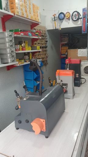 عکس قفل و کلید رضا