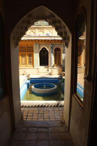 عکس عمارت قوام الملک