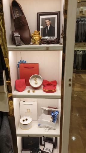 عکس فروشگاه کلاسیک پلاس