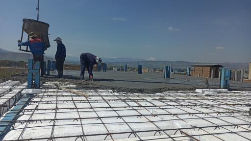 عکس کارگاه تیرچه بتنی و فلزی ویلا