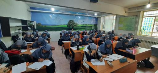 عکس دبیرستان دخترانه هیات امنایی خدابنده