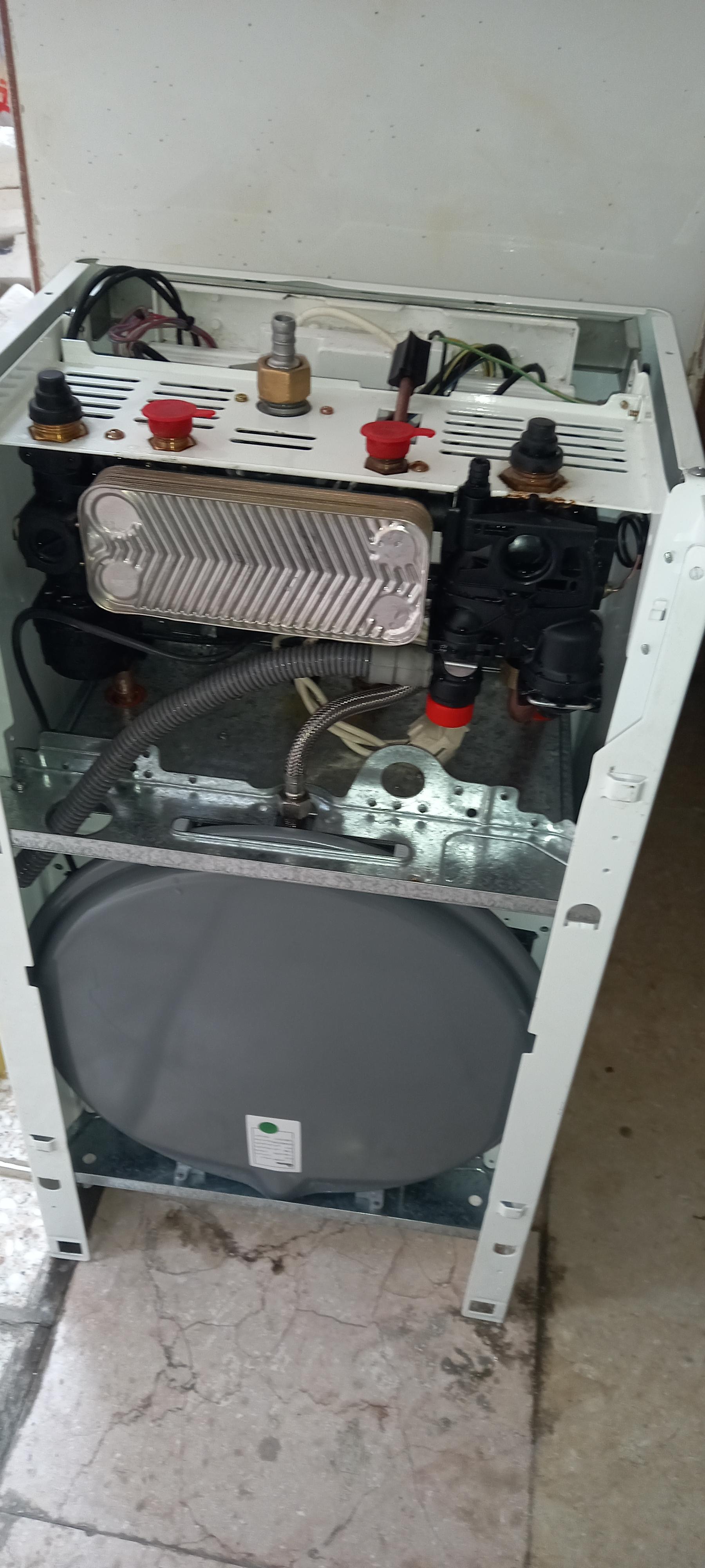 عکس تعمیرات سعادت،پکیج کولر گازی تصفیه آب