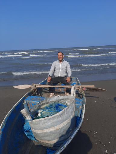 ساحل کریم آباد